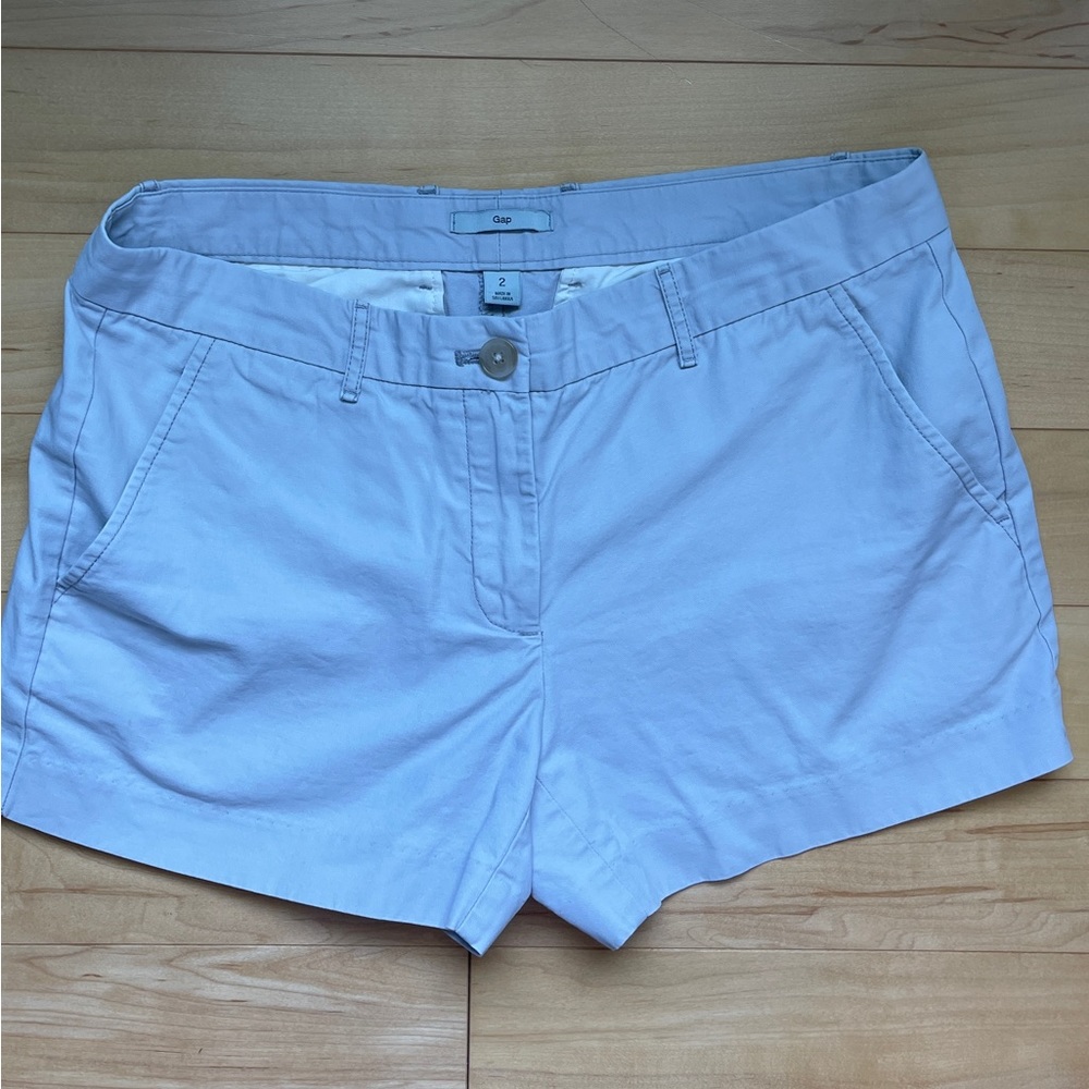 Gap light gray women’s shorts Size 2